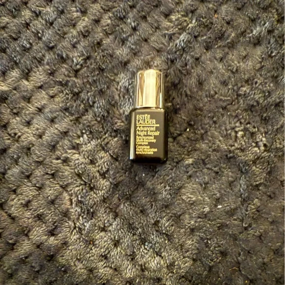 Estée Lauder skincare bundle - Picture 3 of 7